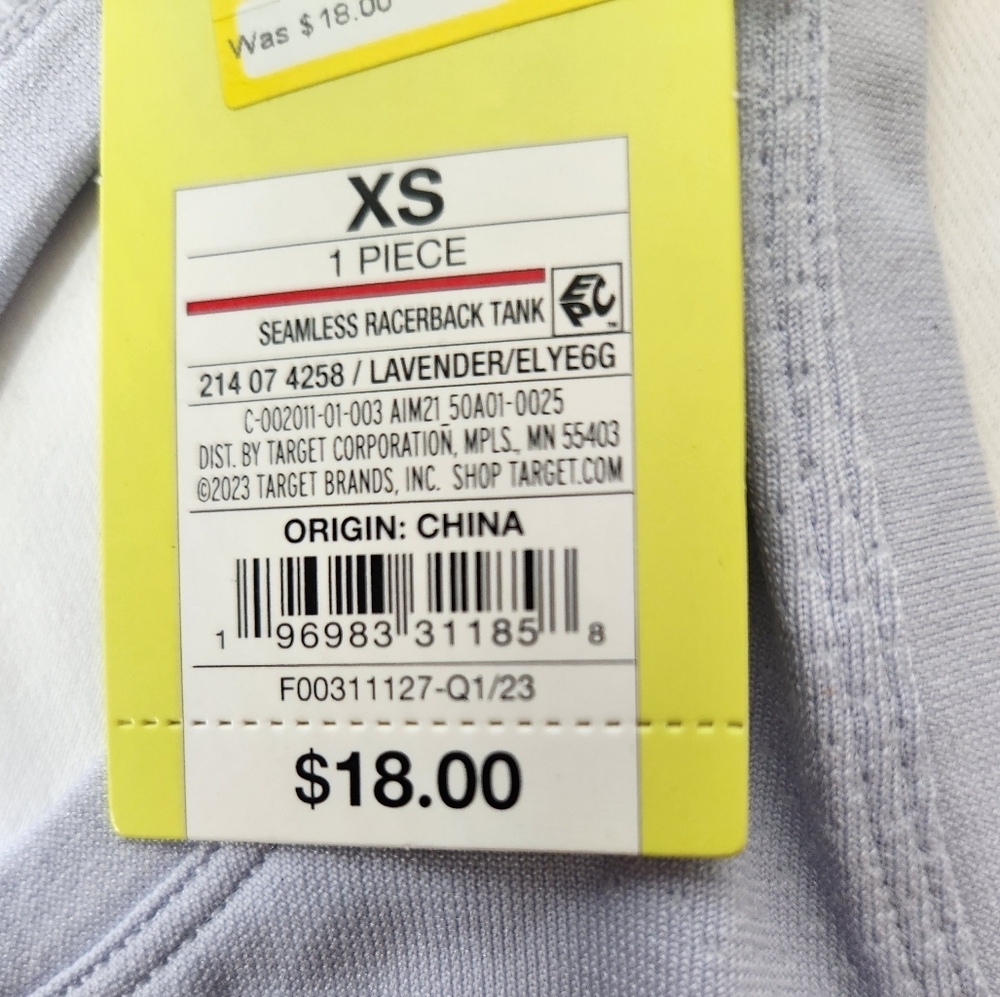 Set of 4 Tank Tops (XS & S) - Picture 8 of 16